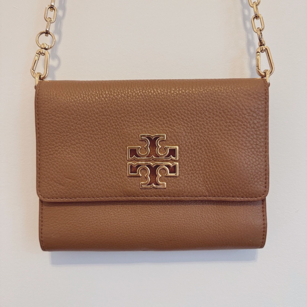 Tory Burch Britten Chain Wallet